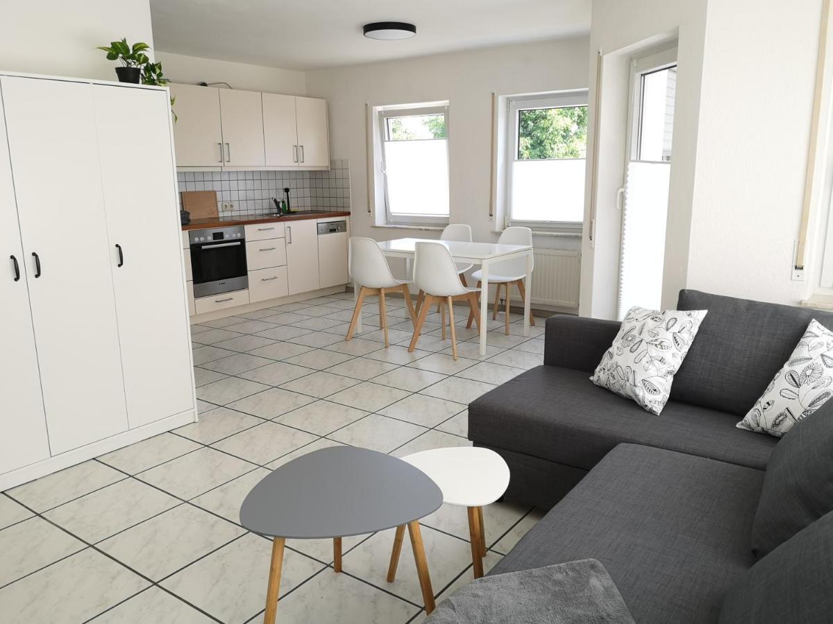 Familienfreundliche Ferienwohnung Mit Wohlfuehlbalkon Und Kostenlosem Parkplatz Nahe Messe Und Bodensee Meckenbeuren Exteriér fotografie